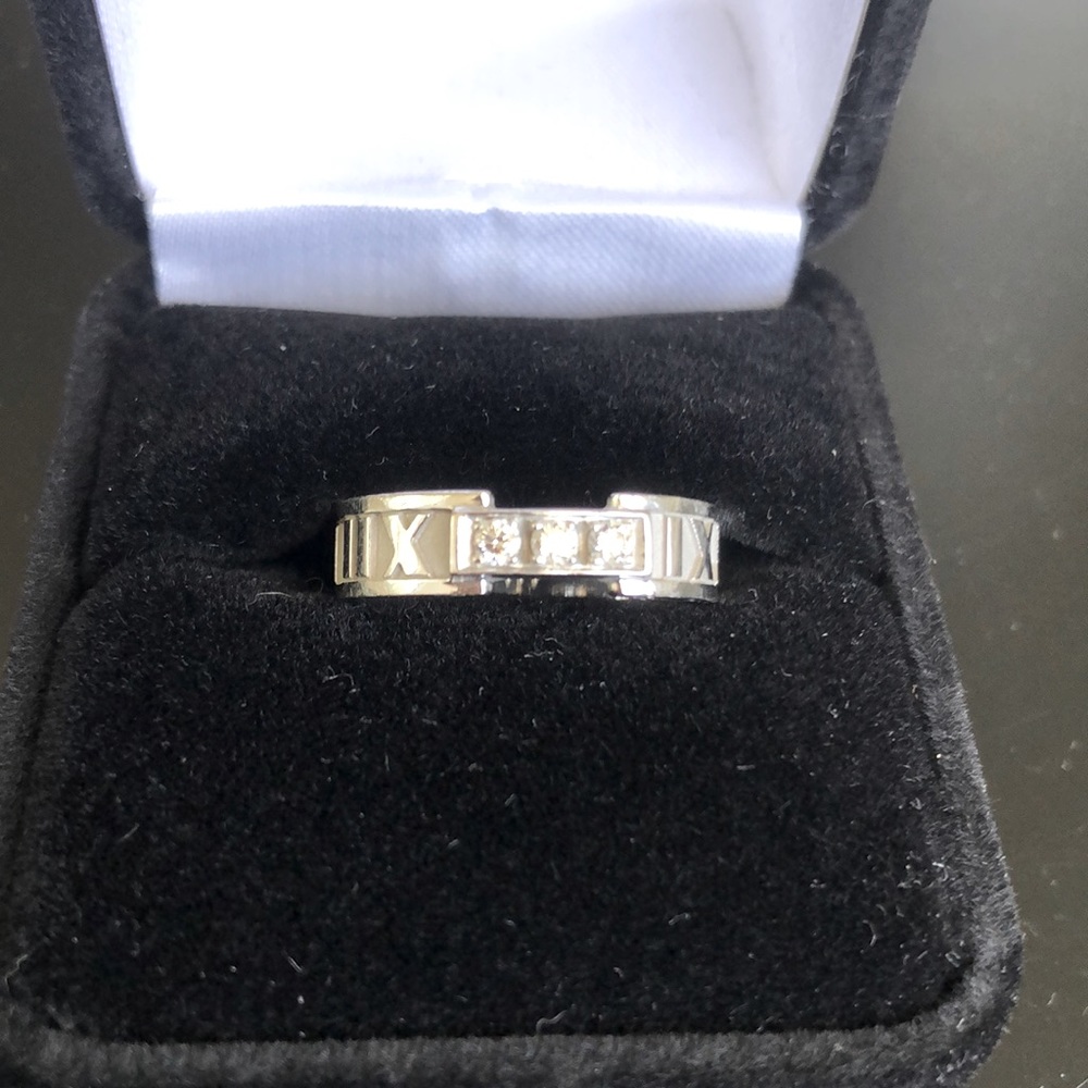 Tiffany and Co. Three Diamond Atlas Ring size 6.5